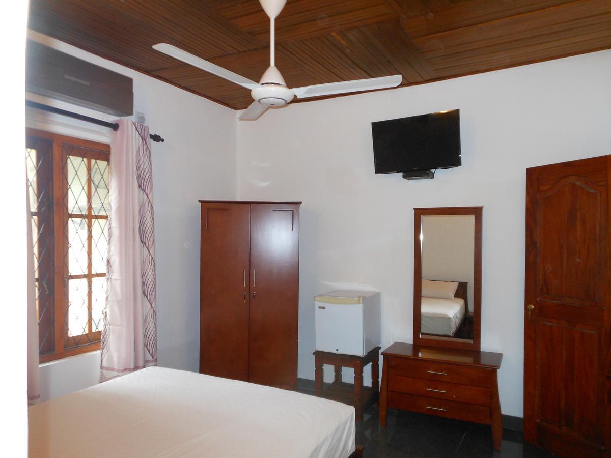 Lavender Hills Home Stay แคนดี้ ภายนอก รูปภาพ