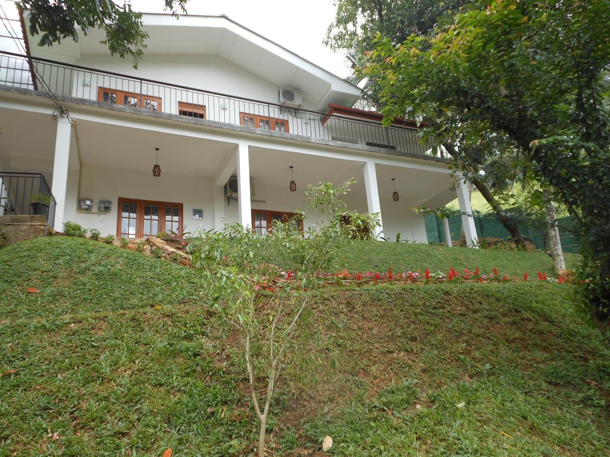 Lavender Hills Home Stay แคนดี้ ภายนอก รูปภาพ